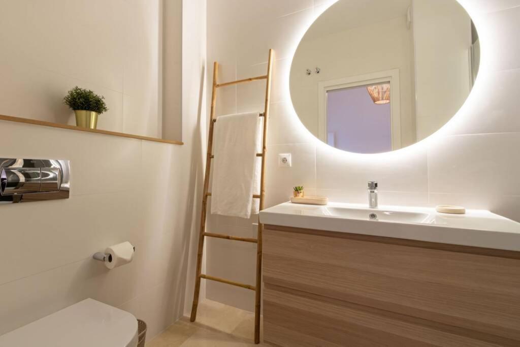 Mumu Luxury Suite Lirio Sevilla Dış mekan fotoğraf