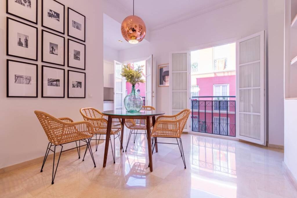 Mumu Luxury Suite Lirio Sevilla Dış mekan fotoğraf