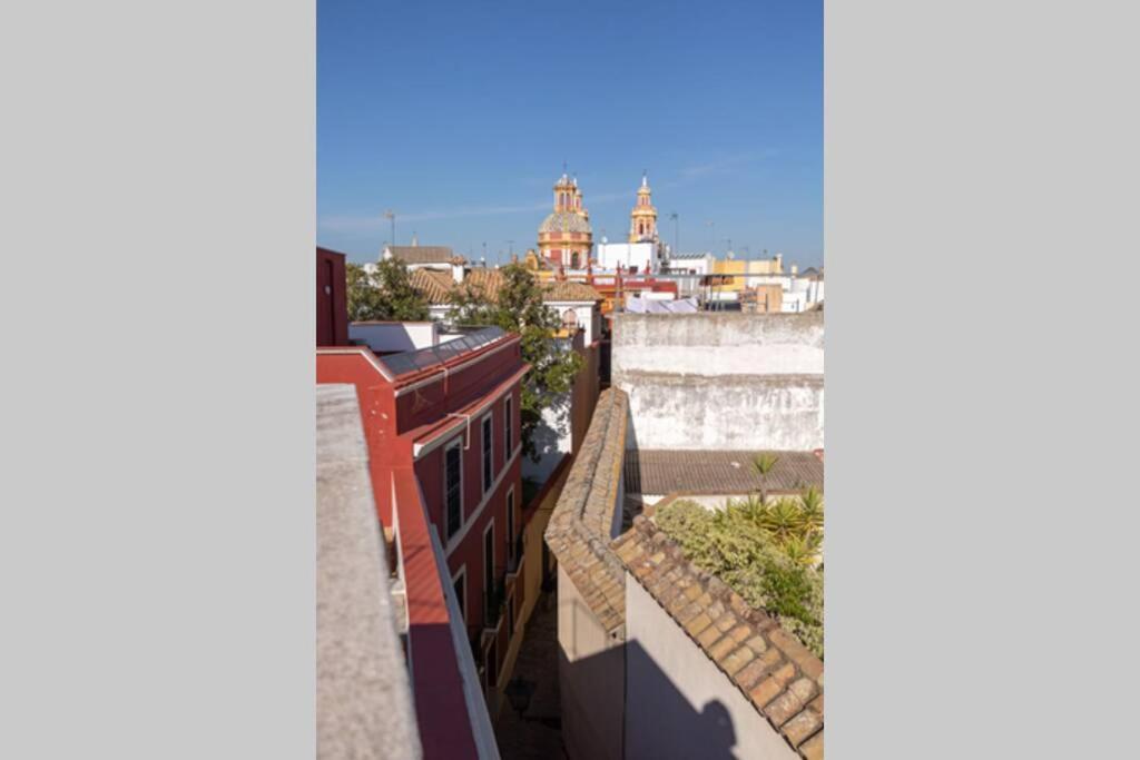 Mumu Luxury Suite Lirio Sevilla Dış mekan fotoğraf