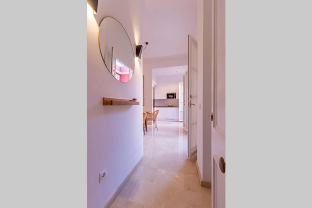 Mumu Luxury Suite Lirio Sevilla Dış mekan fotoğraf
