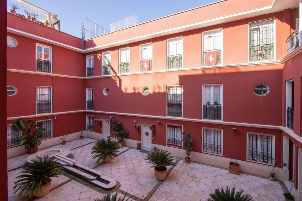 Mumu Luxury Suite Lirio Sevilla Dış mekan fotoğraf